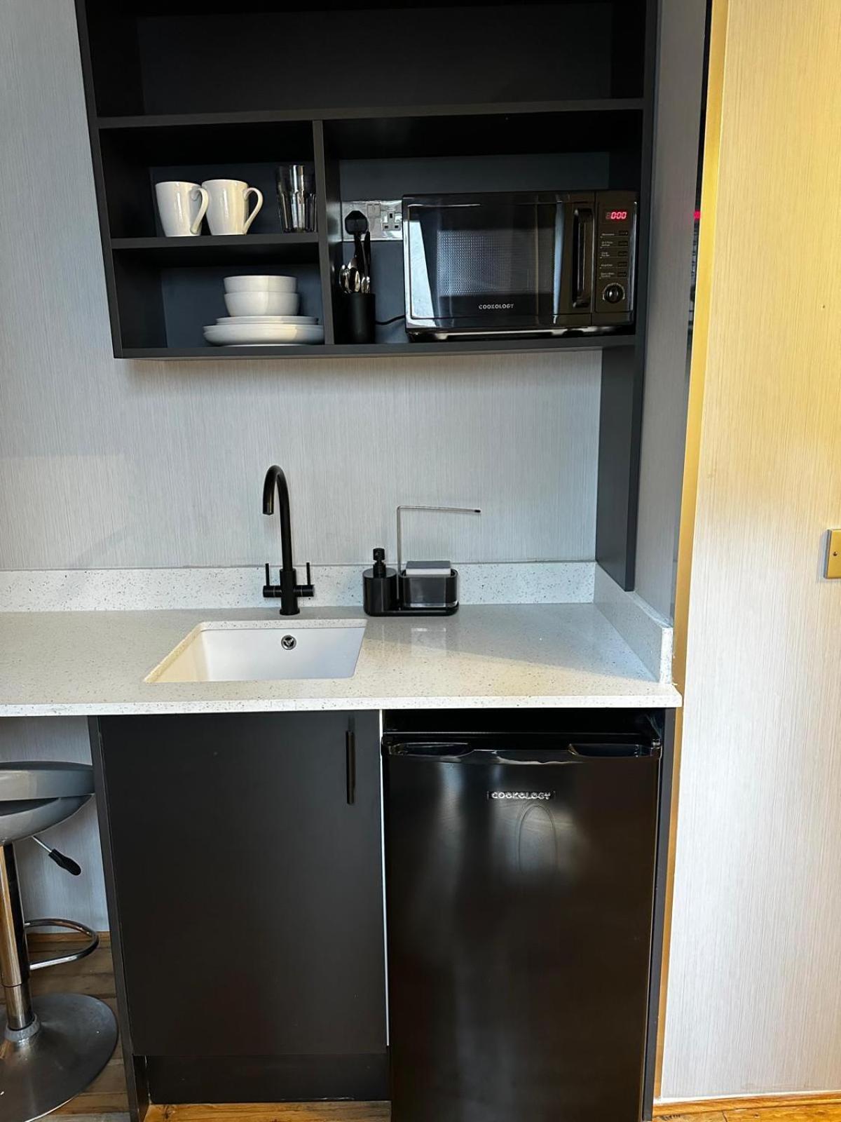 Fb1-Spacious Basement Studio Flat Fits 2- Near Hyde Park London Eksteriør billede